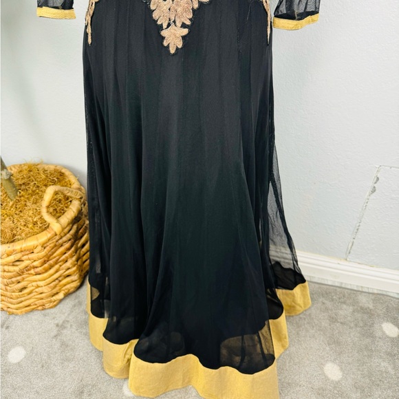 Vintage Middle eastern Pakistan Mesh Gold Long Sleeve Embroidered Tulle Dress - Picture 3 of 6